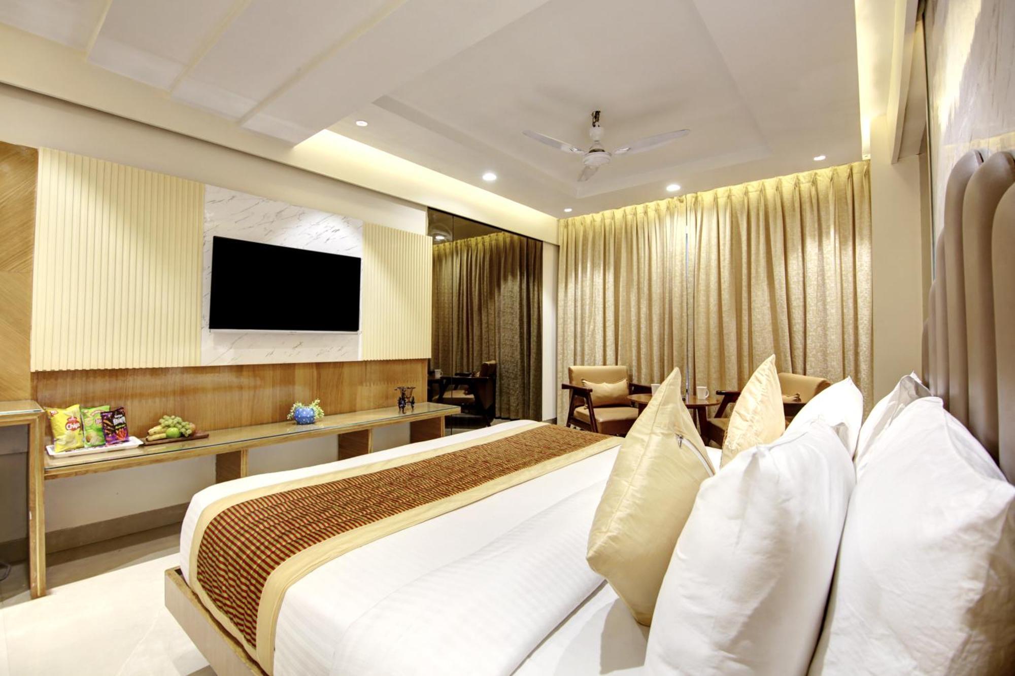Hotel Krishna Plaza 'New Delhi' - By M S Hospitality Exteriér fotografie