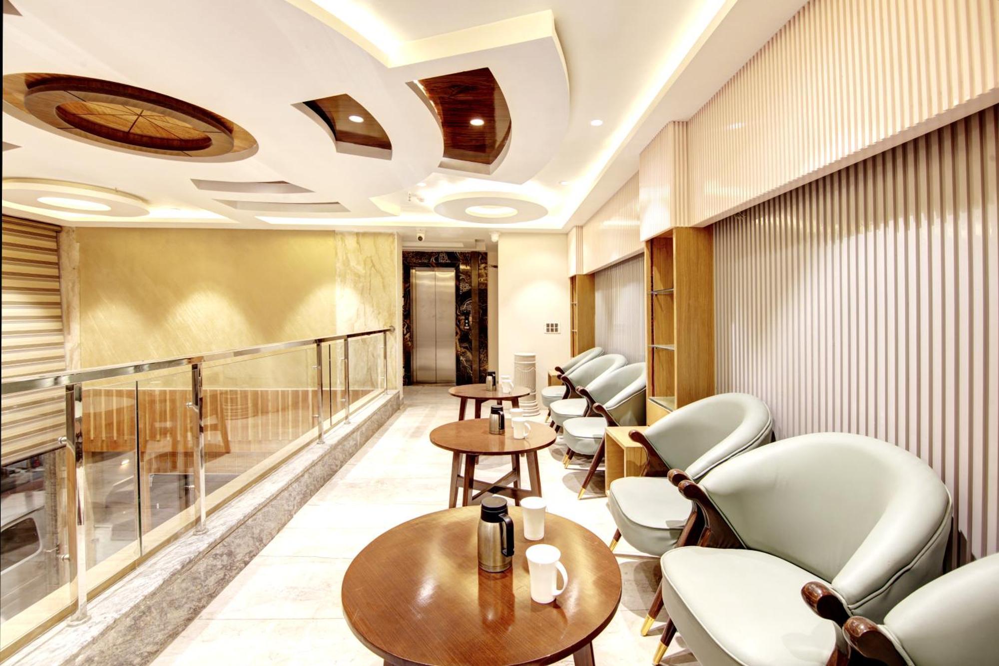 Hotel Krishna Plaza 'New Delhi' - By M S Hospitality Exteriér fotografie