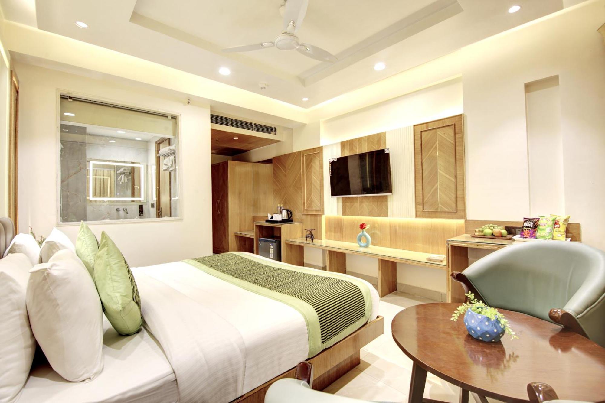 Hotel Krishna Plaza 'New Delhi' - By M S Hospitality Exteriér fotografie