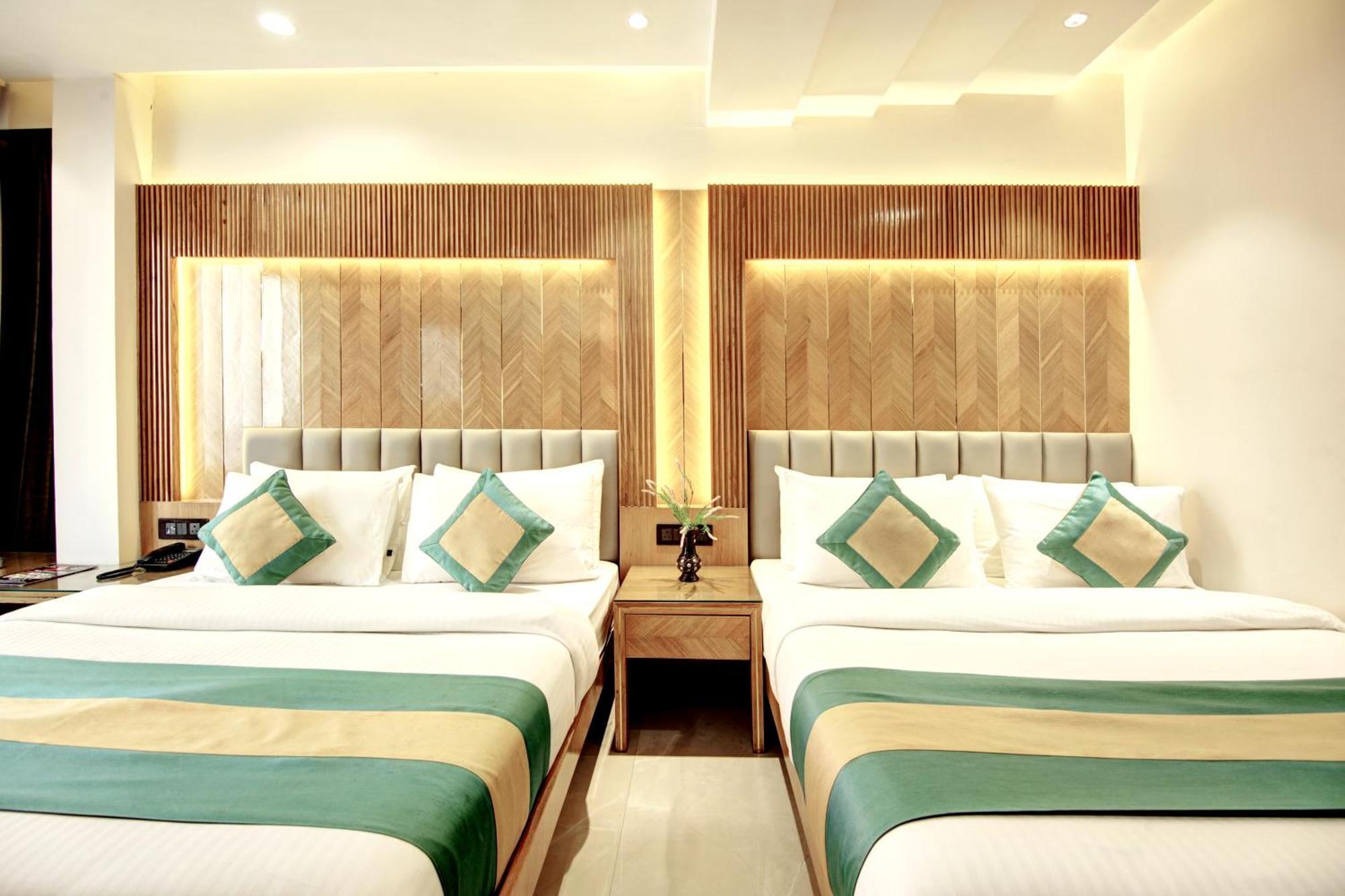 Hotel Krishna Plaza 'New Delhi' - By M S Hospitality Exteriér fotografie