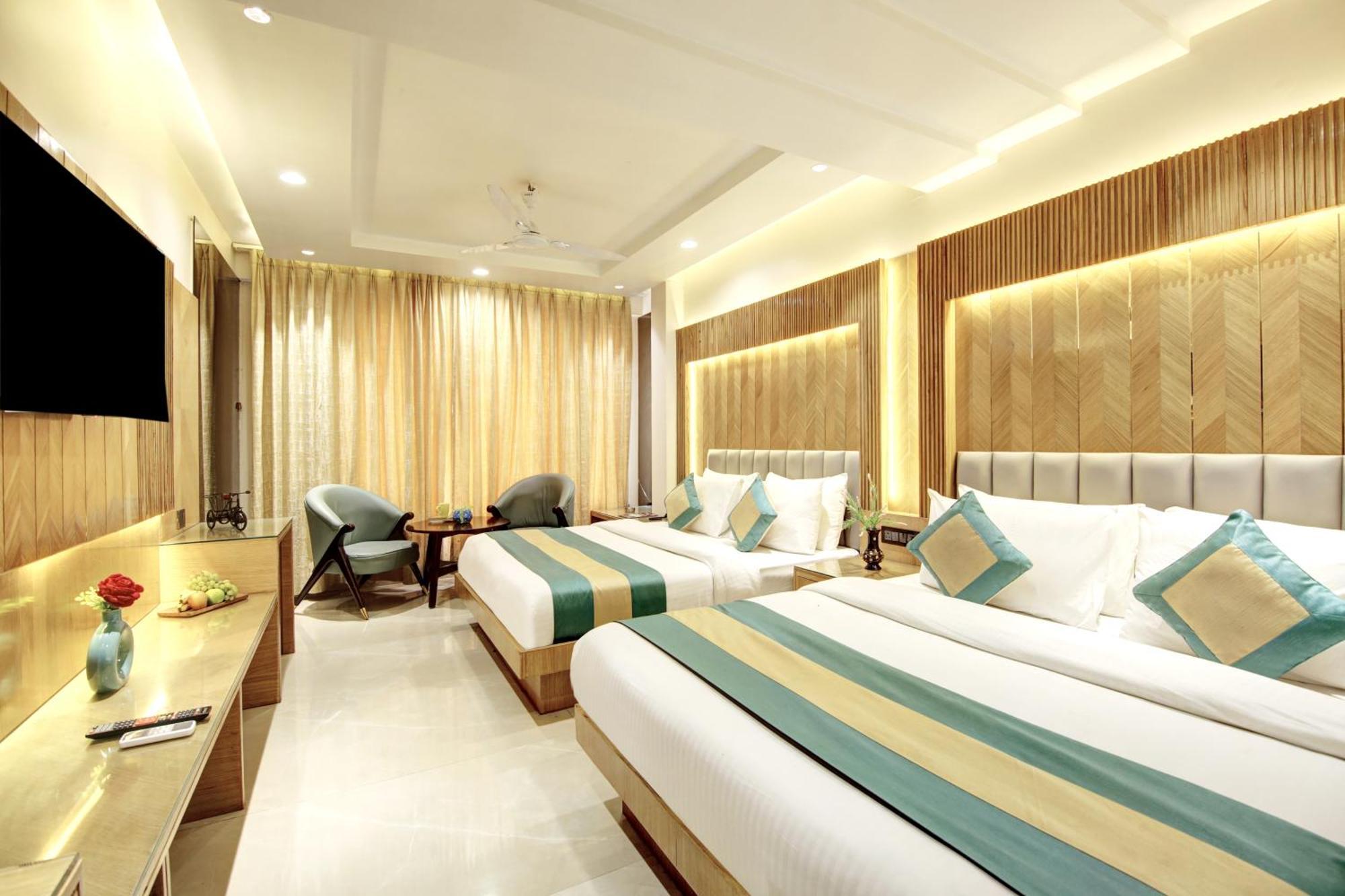 Hotel Krishna Plaza 'New Delhi' - By M S Hospitality Exteriér fotografie