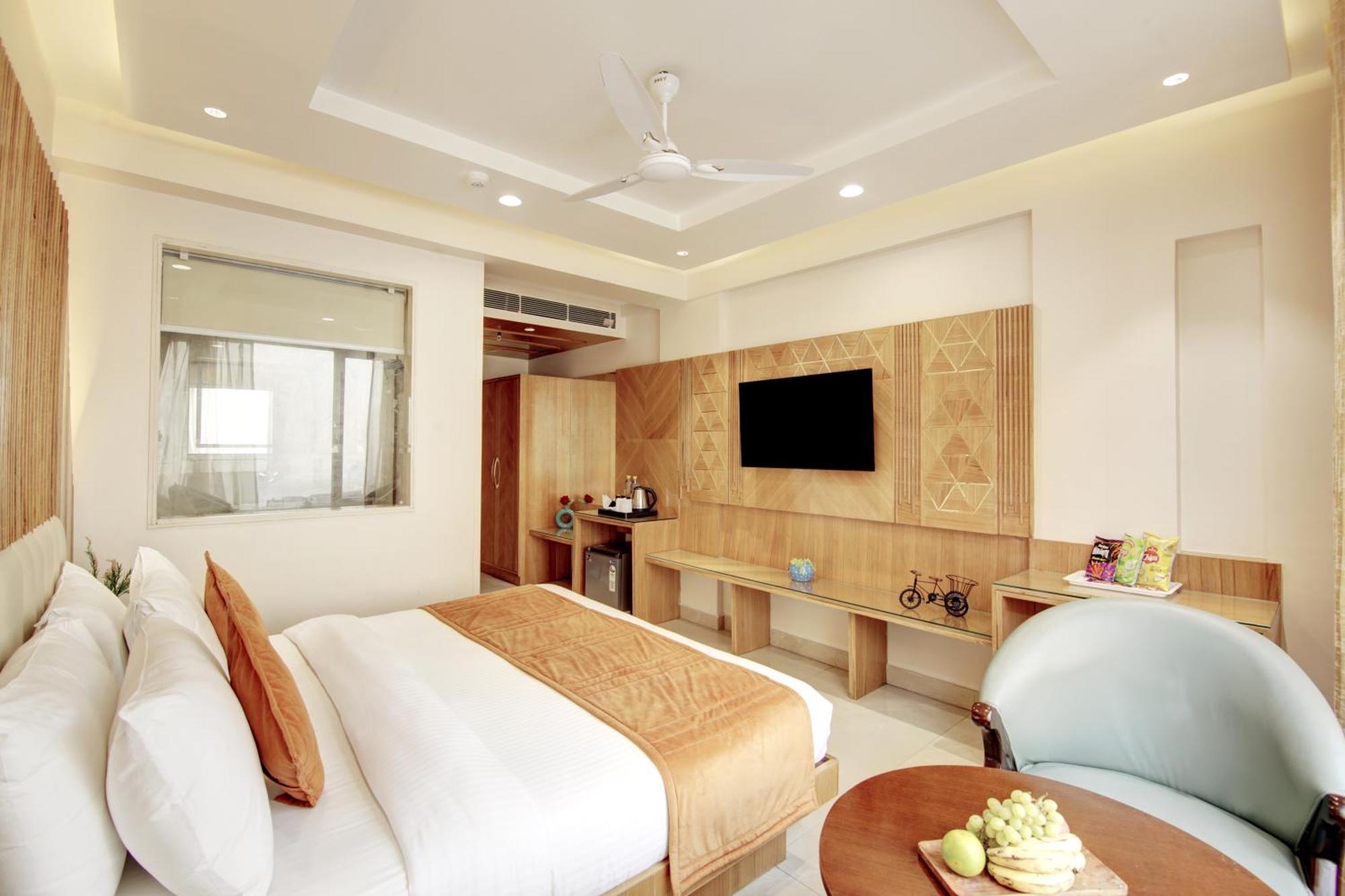 Hotel Krishna Plaza 'New Delhi' - By M S Hospitality Exteriér fotografie