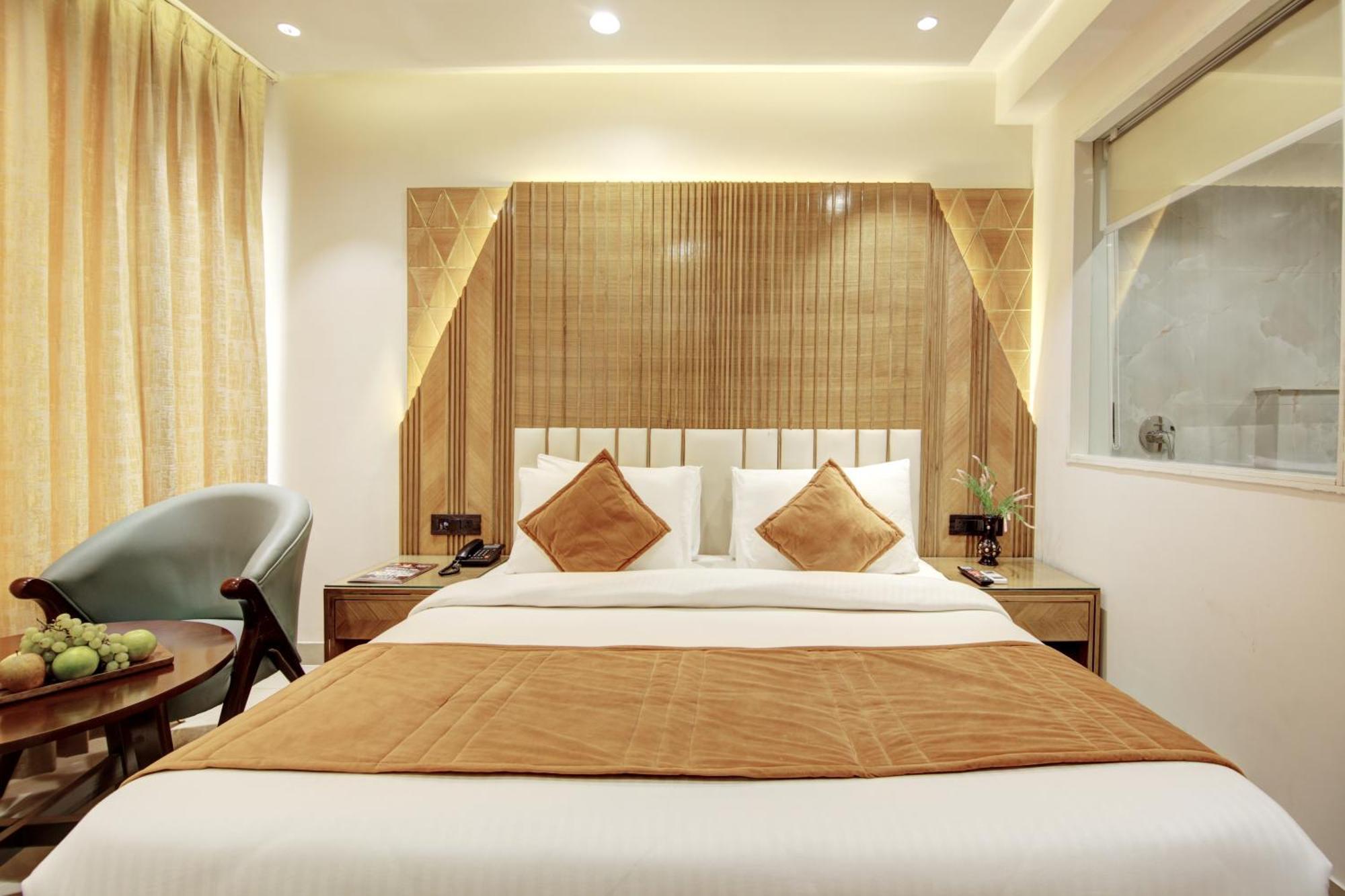 Hotel Krishna Plaza 'New Delhi' - By M S Hospitality Exteriér fotografie